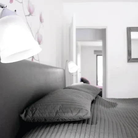 Five-bedroom Holiday In * Somme-Leuze